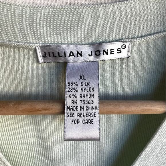 Jillian Jones Pale Mint Colored Silk Blend Sweater Vest NWT size XL-Runs Small - Picture 5 of 6